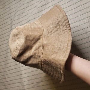 Gender neutral faux suede bucket hat small